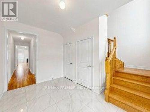 380 Leanne Lane, Shelburne, ON - Indoor Photo Showing Other Room