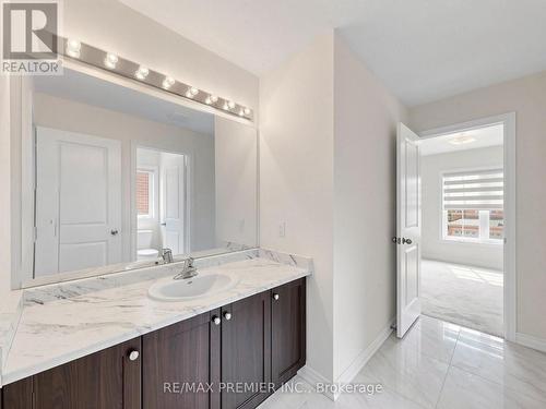 380 Leanne Lane, Shelburne, ON - Indoor Photo Showing Bathroom