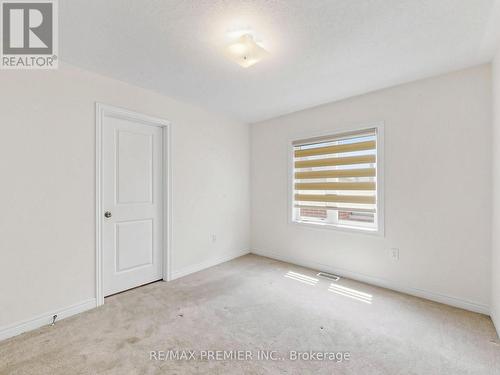 380 Leanne Lane, Shelburne, ON - Indoor Photo Showing Other Room