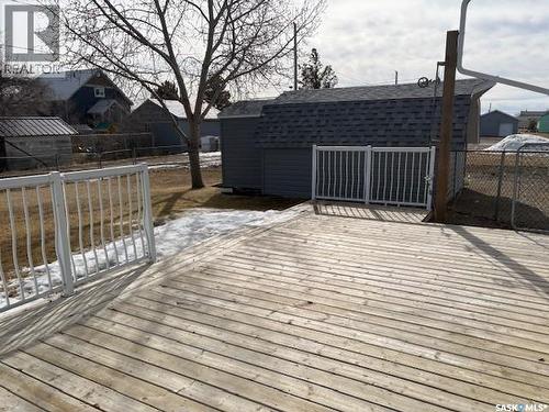 211 Throne Street, Sceptre, SK - Outdoor With Deck Patio Veranda