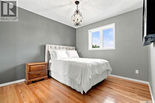 431 Rogers Court, Saskatoon, SK - Indoor Photo Showing Bedroom