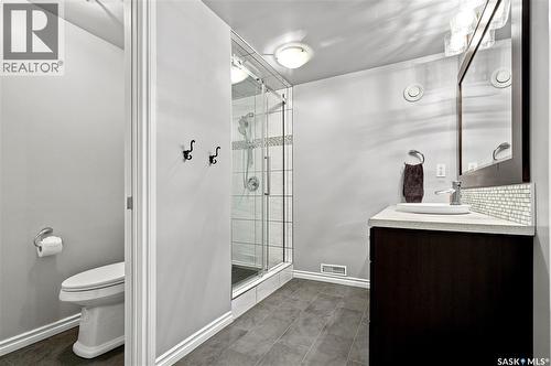 431 Rogers Court, Saskatoon, SK - Indoor Photo Showing Bathroom