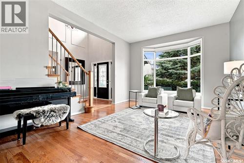 431 Rogers Court, Saskatoon, SK - Indoor Photo Showing Living Room