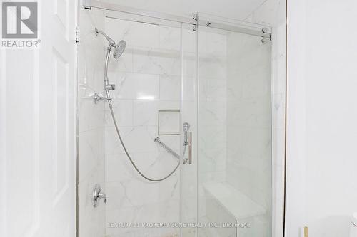 137 Nickolas Crescent, Cambridge, ON - Indoor Photo Showing Bathroom