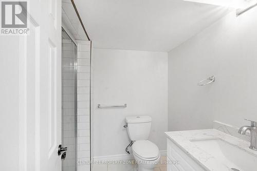 137 Nickolas Crescent, Cambridge, ON - Indoor Photo Showing Bathroom