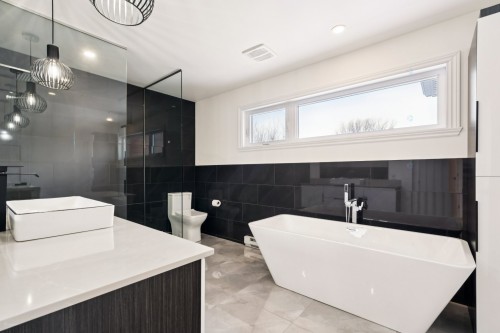Salle de bains - 77 33E Avenue, Saint-Blaise-Sur-Richelieu, QC - Indoor Photo Showing Bathroom