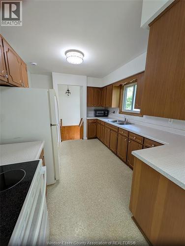 1867 Kent, Windsor, ON - Indoor Photo Showing Kitchen With Double Sink