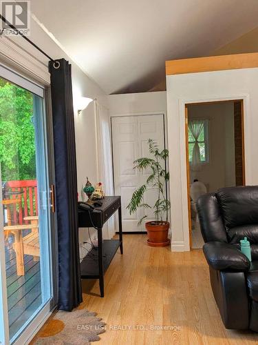 2135 Champlain Road, Tiny, ON - Indoor
