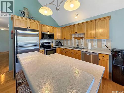 10 Sunset Way, Candle Lake, SK - Indoor Photo Showing Kitchen With Double Sink