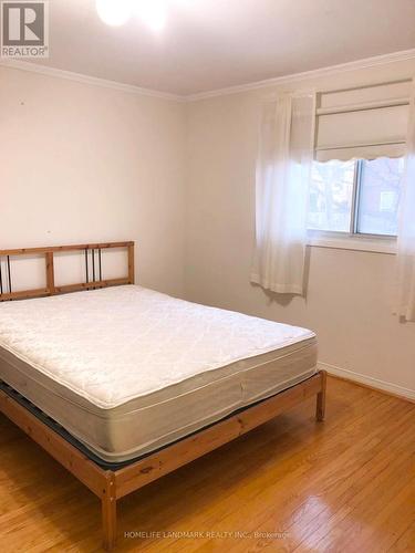 105 Whitehorn Crescent, Toronto, ON - Indoor Photo Showing Bedroom