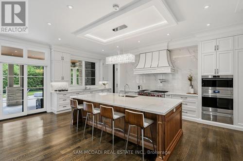 1342 Nocturne Court, Mississauga, ON - Indoor Photo Showing Kitchen With Upgraded Kitchen