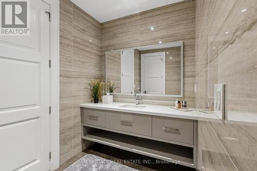 1342 Nocturne Court, Mississauga, ON - Indoor Photo Showing Bathroom