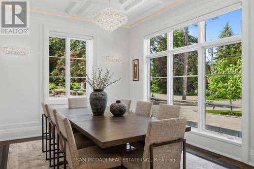 1342 Nocturne Court, Mississauga, ON - Indoor Photo Showing Dining Room