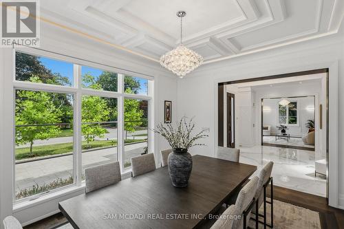 1342 Nocturne Court, Mississauga, ON - Indoor Photo Showing Dining Room