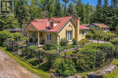 3 BROOKSIDE DRIVE  Tiny, ON L0L 2J0