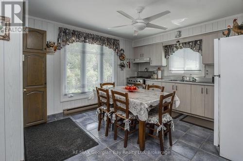 3 Brookside Drive, Tiny, ON - Indoor Photo Showing Dining Room