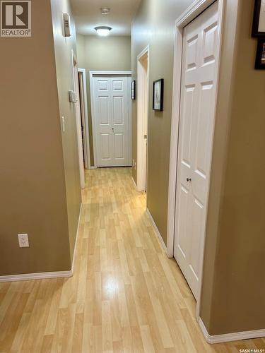 418 Crystal Crescent, Warman, SK - Indoor Photo Showing Other Room