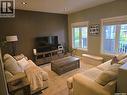 652 Ells Crescent, Saskatoon, SK  - Indoor Photo Showing Living Room 