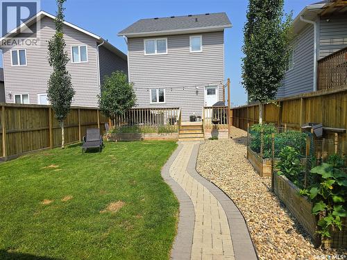 652 Ells Crescent, Saskatoon, SK - Outdoor