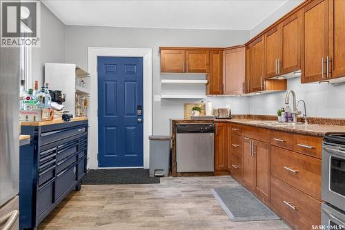 1922 Atkinson Street, Regina, SK - Indoor Photo Showing Kitchen