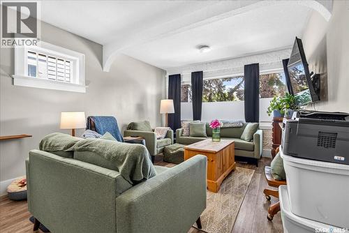 1922 Atkinson Street, Regina, SK - Indoor