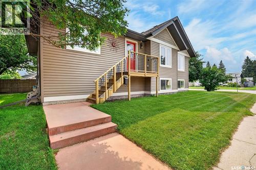 140 10Th Street, Humboldt, SK - Outdoor