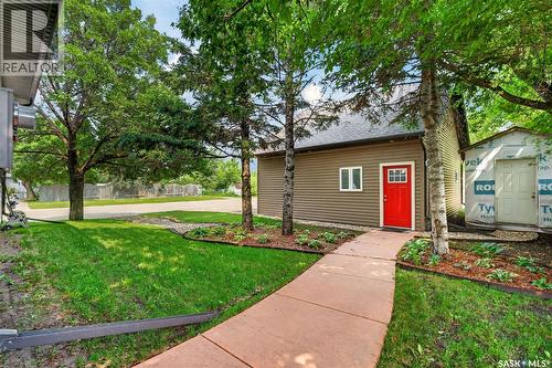 140 10Th Street, Humboldt, SK - Outdoor