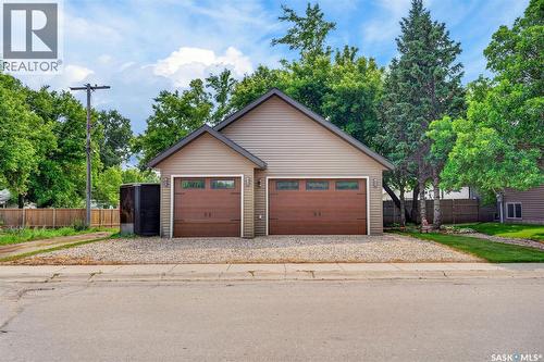 140 10Th Street, Humboldt, SK - Outdoor