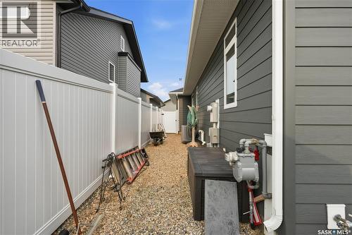 701 Casper Crescent, Warman, SK - Outdoor With Exterior