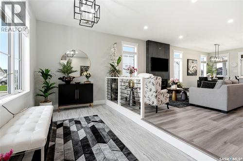 701 Casper Crescent, Warman, SK - Indoor Photo Showing Living Room