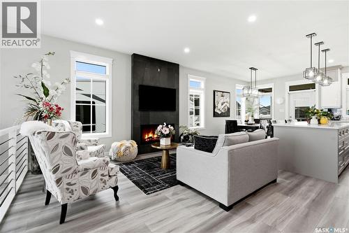701 Casper Crescent, Warman, SK - Indoor Photo Showing Living Room