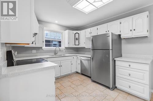 Main - 71 Organ Crescent, Hamilton, ON - Indoor Photo Showing Kitchen