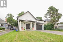 127 GIBBONS STREET Oshawa, ON L1J 4Y1