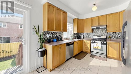 13 Pamgrey Road, Markham, ON - Indoor Photo Showing Kitchen With Stainless Steel Kitchen