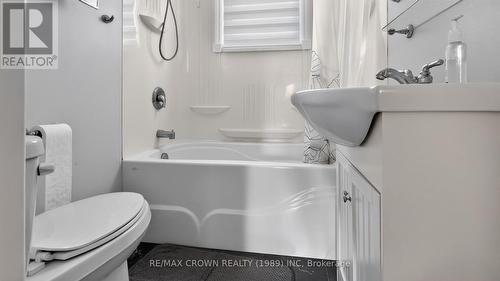 524 Kitchener Street, Hearst, ON - Indoor Photo Showing Bathroom