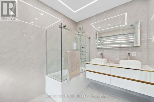 Secondary Master Ensuite - 256 Northwestern Avenue, Ottawa, ON - Indoor Photo Showing Bathroom