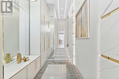 Foyer - 256 Northwestern Avenue, Ottawa, ON - Indoor Photo Showing Other Room