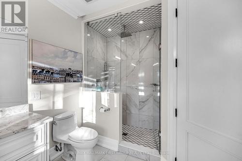 752 Hillview Crescent, Pickering, ON - Indoor Photo Showing Bathroom