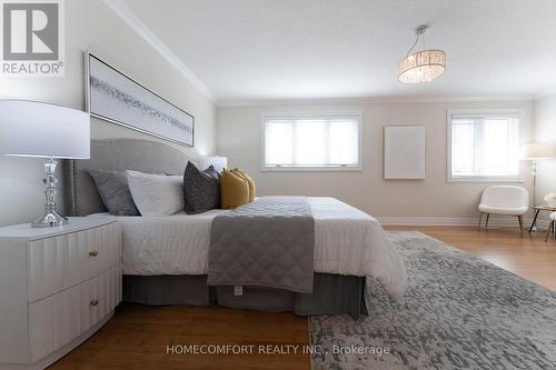 68 Grace Crescent, Barrie, ON - Indoor Photo Showing Bedroom