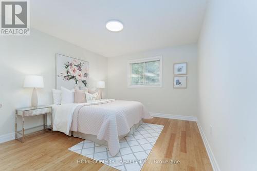 68 Grace Crescent, Barrie, ON - Indoor Photo Showing Bedroom
