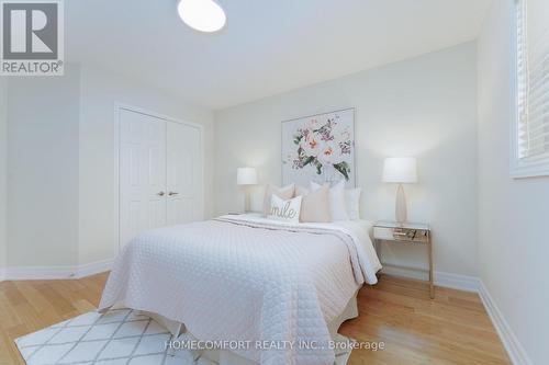 68 Grace Crescent, Barrie, ON - Indoor Photo Showing Bedroom