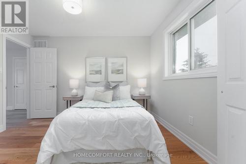68 Grace Crescent, Barrie, ON - Indoor Photo Showing Bedroom
