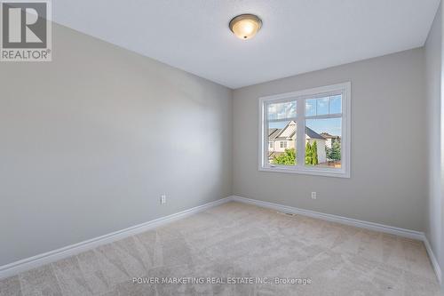 245 Silvermoon Crescent, Ottawa, ON - Indoor Photo Showing Other Room