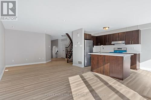245 Silvermoon Crescent, Ottawa, ON - Indoor Photo Showing Kitchen