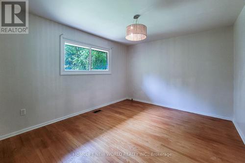 138 Rifle Range Road, Hamilton, ON - Indoor Photo Showing Other Room