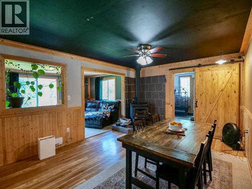 3861 Hillcrest Road, Quesnel, BC - Indoor Photo Showing Dining Room