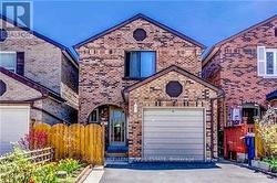 91 WOOLENSCOTE CIRCLE Toronto, ON M9V 4R6