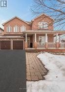 384 SPRUCE GROVE CRESCENT Newmarket, ON L3X 2X3