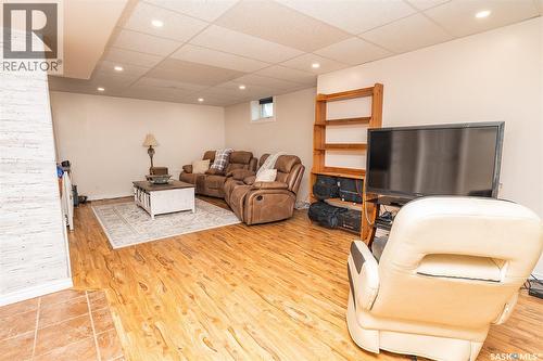 302 7Th Street E, Wynyard, SK - Indoor