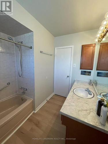 23 Corning Road E, Toronto, ON - Indoor Photo Showing Bathroom